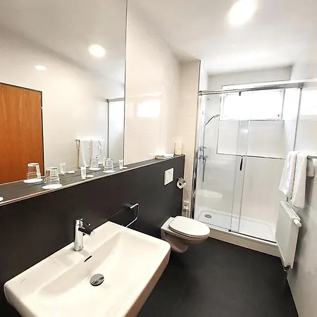 Hotel Avion
