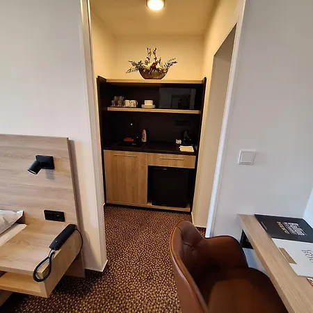 آڤيون فندق براغ