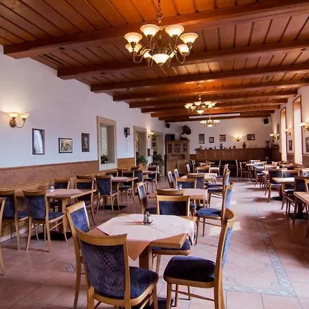 Avion Hotel Praga