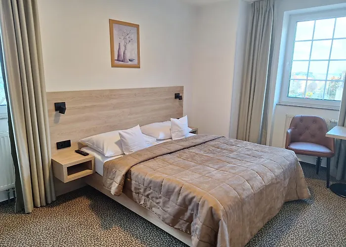 Hotel Avion 3*