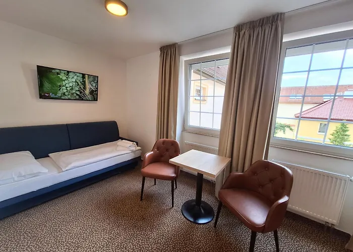 Hotel Avion 3*