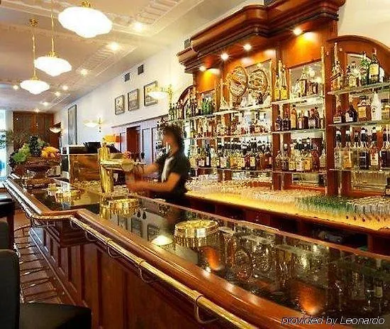 آڤيون فندق براغ