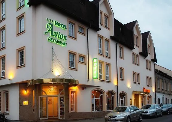 فندق آڤيون 3*