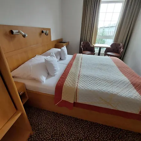 Avion Hotel 3*