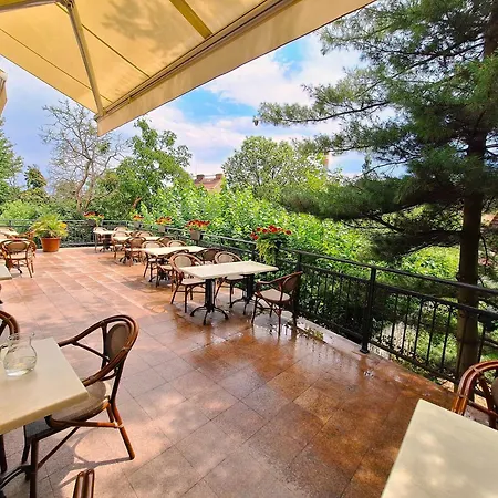 Отель Avion Прага