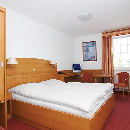 Avion Hotel 3*