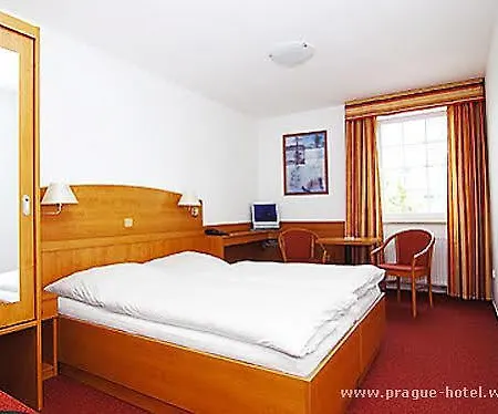 Avion Hotel 3*